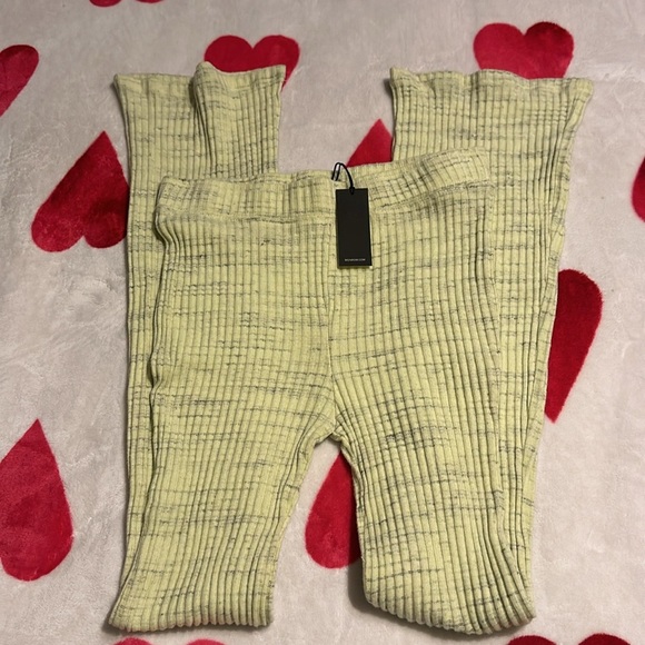 NWT MONROW
Marled ribbed cotton-blend flared pants in Light green - Picture 5 of 14